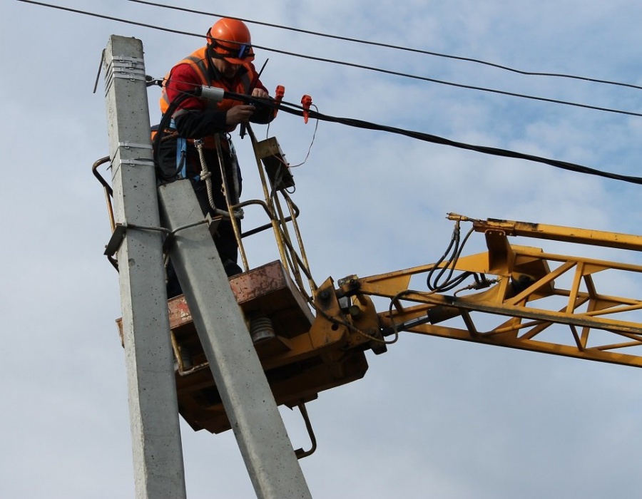 Этапы установки электрических столбов в СНТ